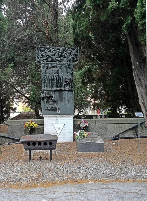 Bassorilievo ai morti nei campi nazisti