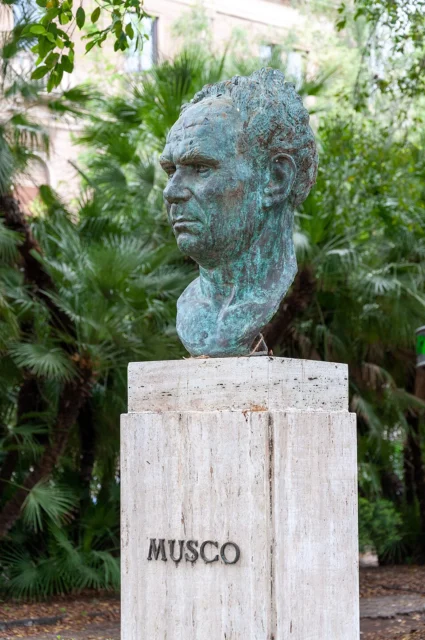 Angelo Musco