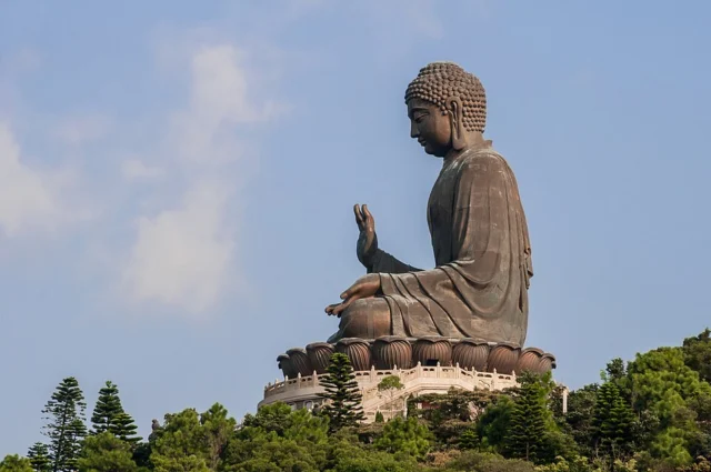 Tian Tan Buddha Statue