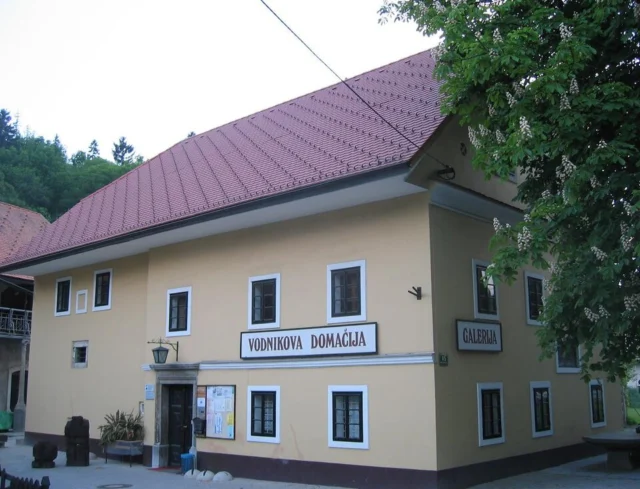 Vodnikova domačija