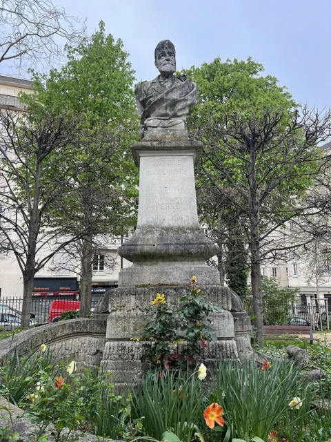 Monument de Léonor Ferme