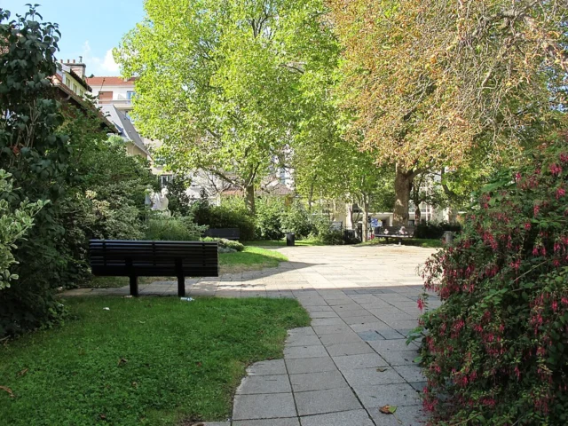 Square Jean Mermoz