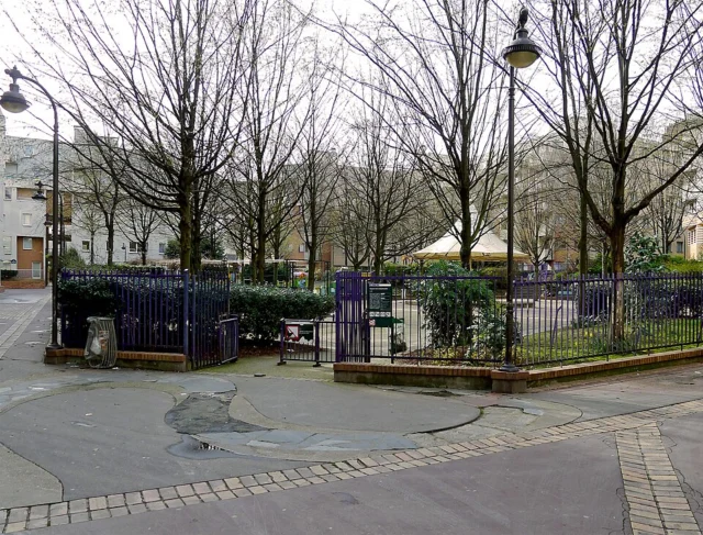 Square de la Salamandre
