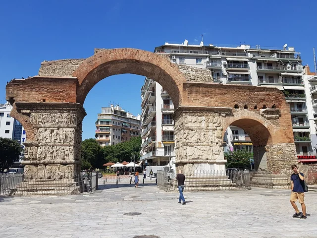 Αψίδα Γαλερίου (Καμάρα)