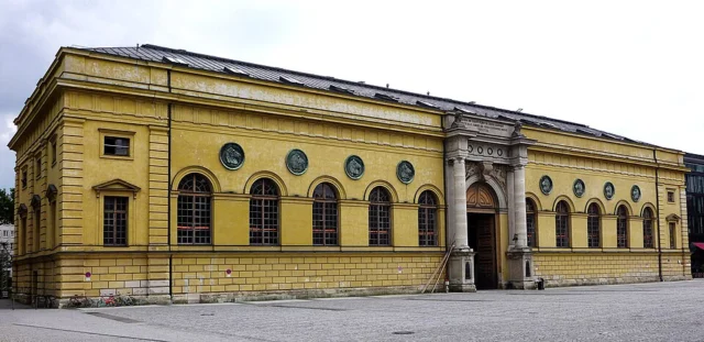 Bayerisches Staatsschauspiel - Marstall