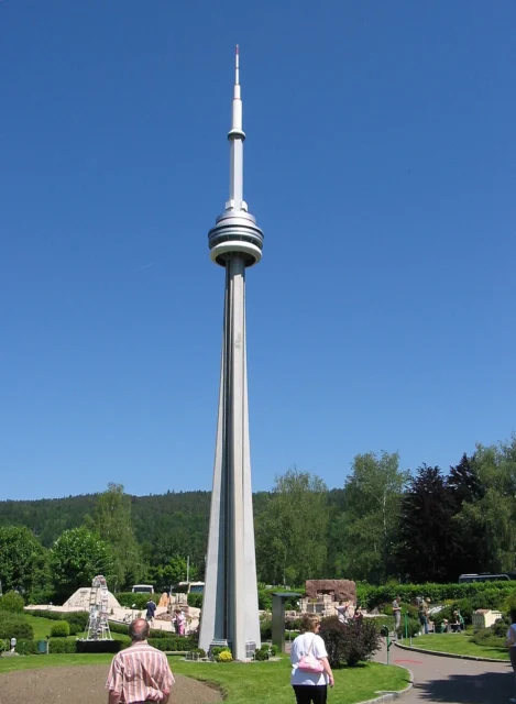 Mini-CN Tower