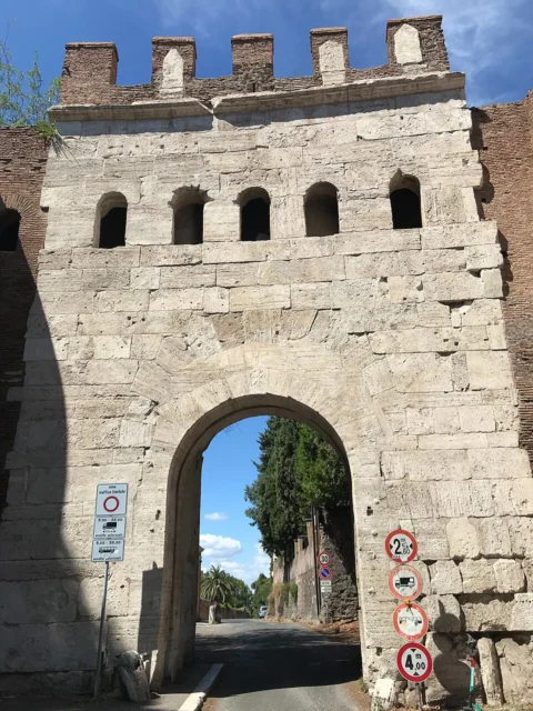 Porta Latina